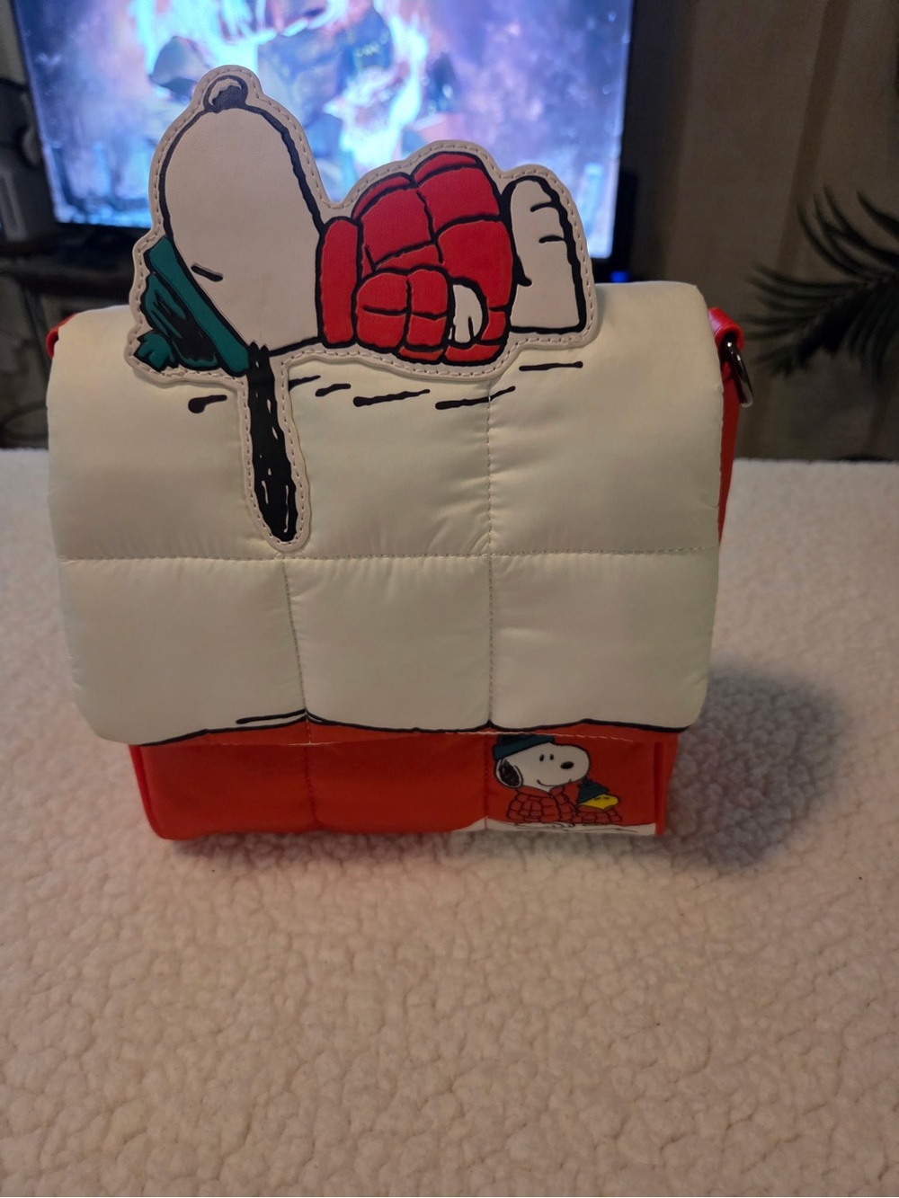 New With Tags Loungefly Peanuts Snoopy Holiday Crossbody Bag – PNTB0017